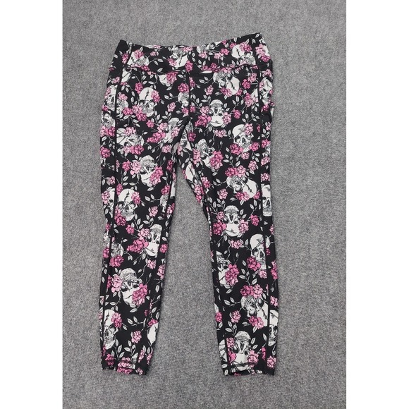 torrid Pants - Torrid Leggings Womens 3 Black Pink Skull Roses Gothic Allover Print‎ Pockets